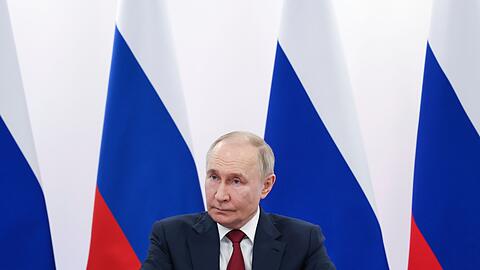 Russlands Präsident Putin verweist auf ein Memorandum mit der Ukraine, das ausgearbeitet werden müsse.