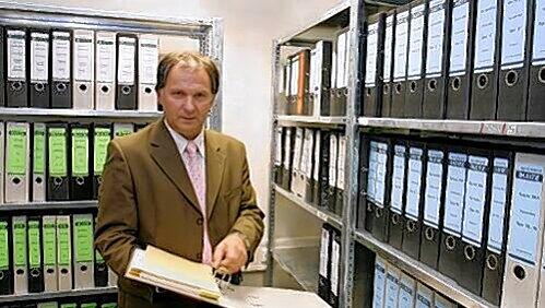 Der Leitende Kriminaldirektor Wolfgang Geier war lange der Leiter der Soko Bosporus. Der Leitende Kriminaldirektor Wolfgang Geier war lange der Leiter der Soko Bosporus.