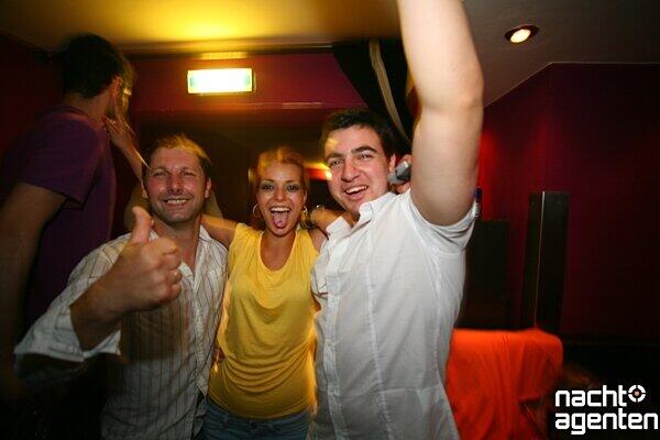 So wild feiert sich München durch das Wochenende. Am Samstag im Ruby Dance Club wurde nicht nur das Tanzbein geschwungen. Mehr Bilder gibt es unter: www.nachtagenten.de
