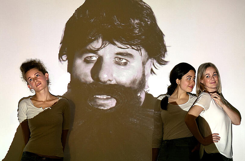 Lucie Mackert, Charlotte Josefine Stein, Sandra Seefried und Moses Wolff als Rasputin.