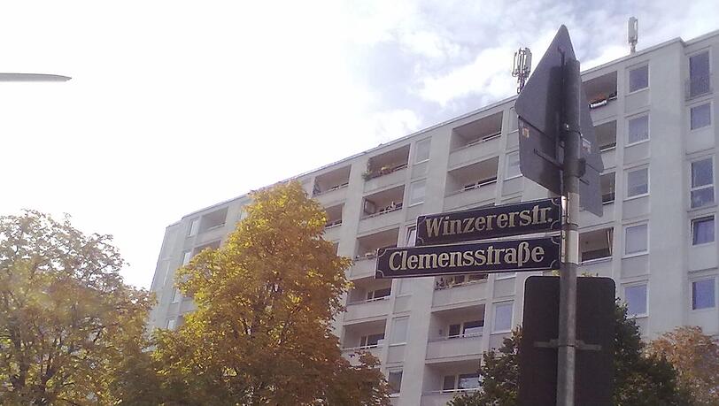 Was jetzt nun? Winzerer- oder Clemensstraße? Oder gar beides? Was jetzt nun? Winzerer- oder Clemensstraße? Oder gar beides?