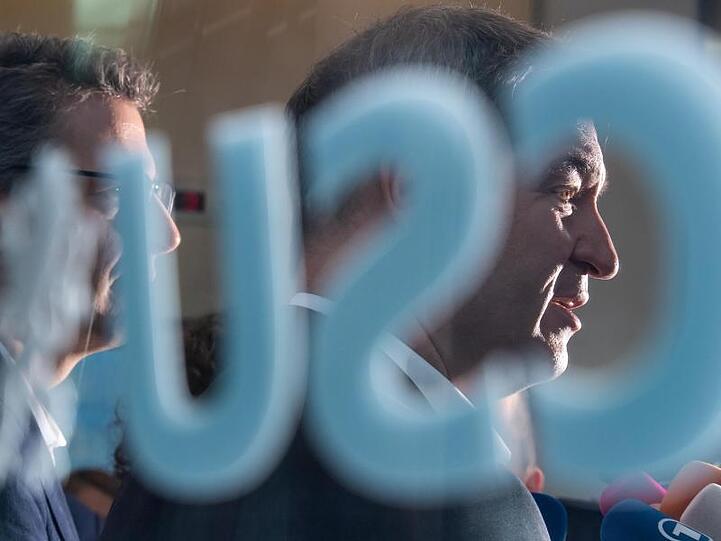 Markus Söder (r), CSU-Parteivorsitzender und Markus Blume (l), CSU-Generalsekretär. (Archivbild)