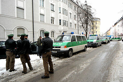 Die Polizei nimmt die Ermittlungen nach dem Täter auf.