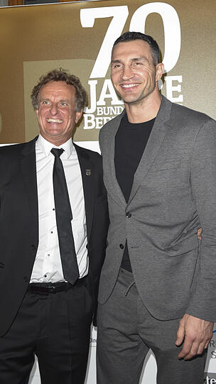 Wladimir Klitschko, hier mit Thomas Puetz.