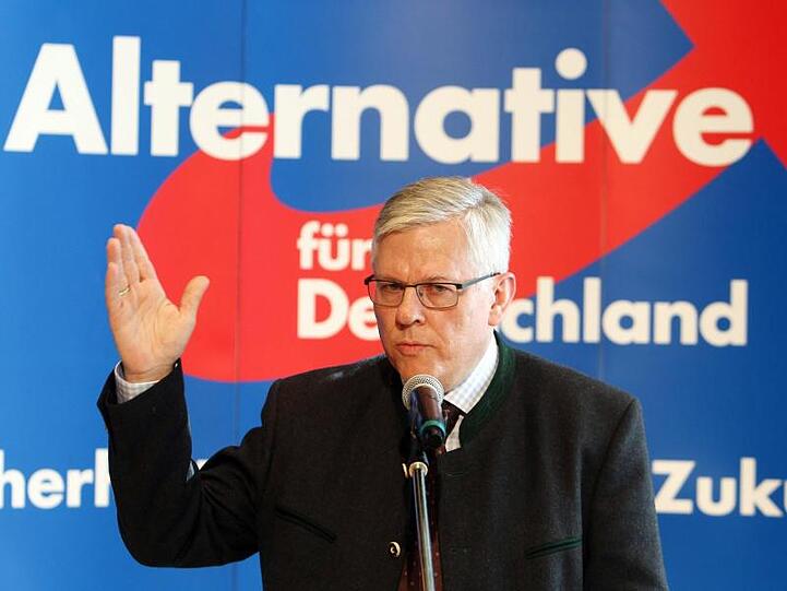 Der AfD-Landtagsabgeordnete und Leipziger Stadtrat Roland Ulbrich sorgt mit Äußerungen zum Terroranschlag in Halle für Empörung.