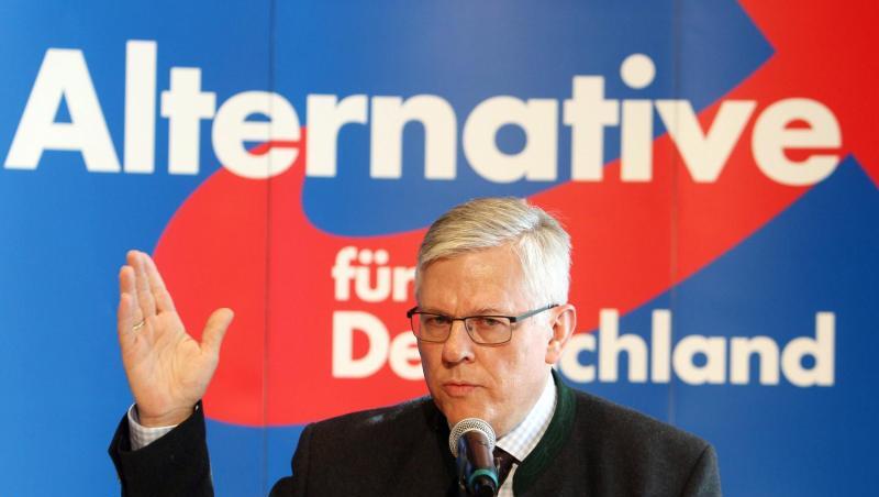Der AfD-Landtagsabgeordnete und Leipziger Stadtrat Roland Ulbrich sorgt mit Äußerungen zum Terroranschlag in Halle für Empörung. Der AfD-Landtagsabgeordnete und Leipziger Stadtrat Roland Ulbrich sorgt mit Äußerungen zum Terroranschlag in Halle für Empörung.