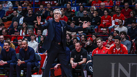 Kann die Weihnachtstage nicht in vollen Zügen genießen: FCBB-Coach Gordon Herbert.