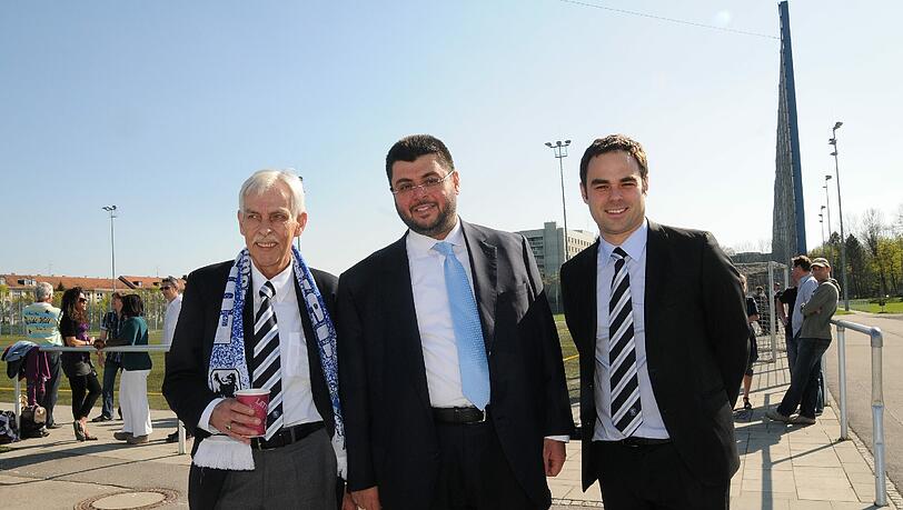 Hasan Ismaik, hier in der Mitte mit Löwen-Geschäftsführer Robert Schäfer und Präsident Dieter Schneider (l.), möchte beim TSV 1860 viel Macht. Hasan Ismaik, hier in der Mitte mit Löwen-Geschäftsführer Robert Schäfer und Präsident Dieter Schneider (l.), möchte beim TSV 1860 viel Macht.