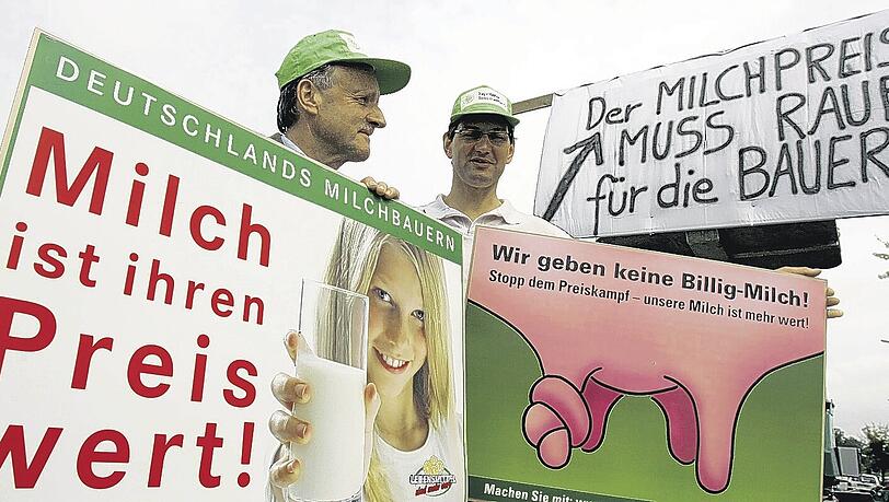 Sie wollen durchhalten: Martin Schmid (li.) und Robert Ort, Kreisobmänner beim Bayerischen Bauernverband, demonstrierten gestern vor der Fürther „Norma“-Zentrale.Foto: dpa Sie wollen durchhalten: Martin Schmid (li.) und Robert Ort, Kreisobmänner beim Bayerischen Bauernverband, demonstrierten gestern vor der Fürther „Norma“-Zentrale.Foto: dpa