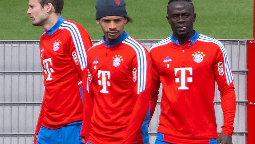 Gerieten in Manchester offenbar aneinander: Leroy Sané (M) und Sadio Mané (r).