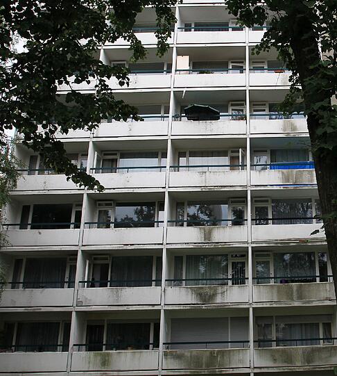 Gepflegt ist anders: Das Gebäude der Schwesternunterkünfte auf dem Gelände des Harlachinger Krankenhauses.