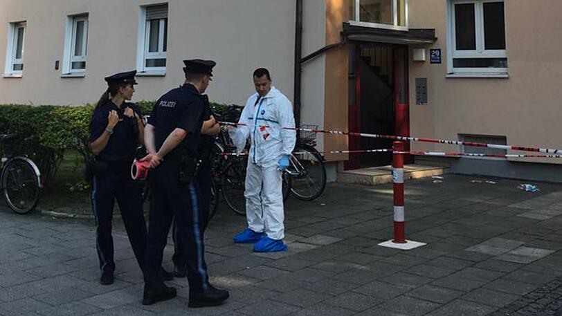 Bilder vom Tatort in der Jutastraße.