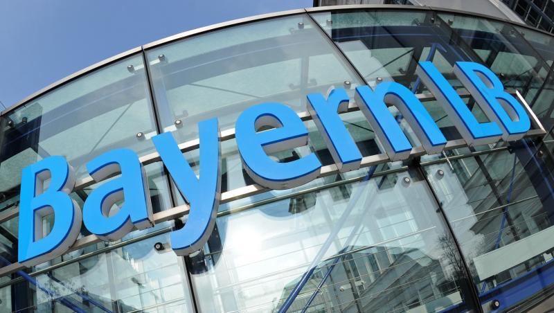 Das Logo der BayernLB ist an deren Zentrale zu sehen. Foto: Andreas Gebert/dpa/Archivbild Das Logo der BayernLB ist an deren Zentrale zu sehen. Foto: Andreas Gebert/dpa/Archivbild