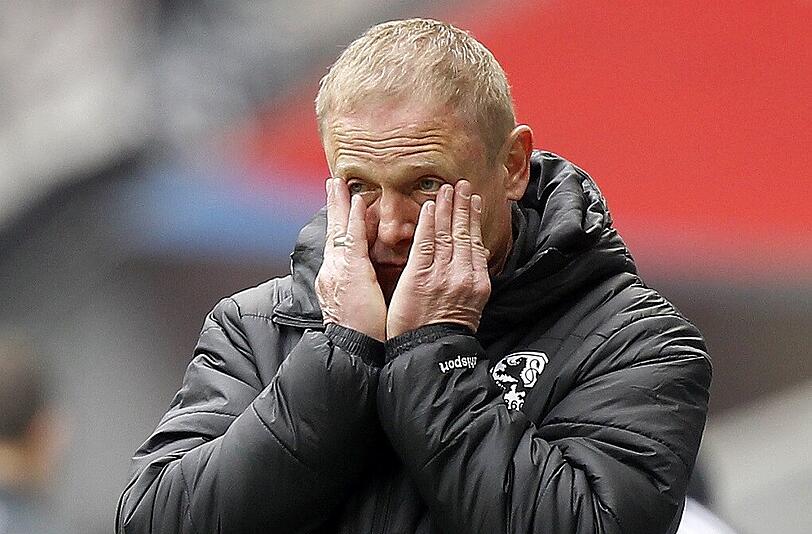 Torsten Fröhling stellte sich nach den unbefriedigenden Spielen gegen Aalen und Aue schützend vor seine Mannschaft.