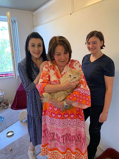 Anita Eichhorn und Brigitte Walbrun engagieren sich im Tierheim München. Anita Eichhorn und Brigitte Walbrun engagieren sich im Tierheim München.