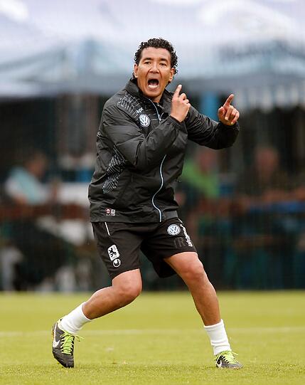 Ricardo Moniz packt an: Bilder von der ersten Trainingseinheit unter dem neuen Trainer.