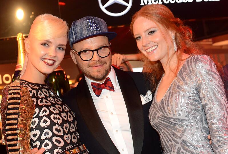 Designerin Bonnie Strange (l-r), Stylist Armin Morbach und Model Barbara Meier