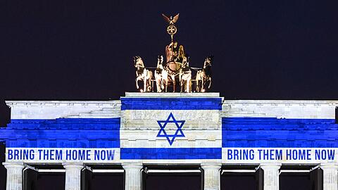 Jüdische Deutsche fühlen sich oft allein gelassen, Deutsch-Palästinenser haben ein ganz ähnliches Gefühl und werfen der Bundesregierung vor, sich einseitig mit Israel zu solidarisieren. (Archivbild)