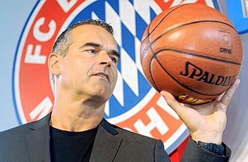 Hat Bambergs Besten im Visier: Bayern-Trainer und Ex-Brose-Coach Dirk Bauermann.
