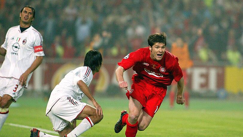 Der erste große internationale Titel: 2005 gewann Alonso mit dem FC Liverpool die Championsleague. In einem dramatischen Match gegen den AC Mailand entschieden die Liverpooler das Finale im Elfmeterschießen für sich. Alonso erzielte das Tor zum wichtigen 3:3-Ausgleich. Der erste große internationale Titel: 2005 gewann Alonso mit dem FC Liverpool die Championsleague. In einem dramatischen Match gegen den AC Mailand entschieden die Liverpooler das Finale im Elfmeterschießen für sich. Alonso erzielte das Tor zum wichtigen 3:3-Ausgleich.