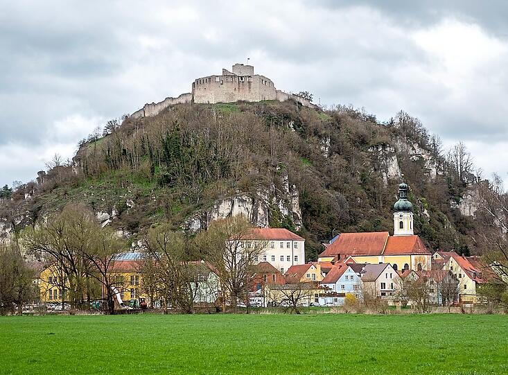 Der Schlossberg von Kallmünz.