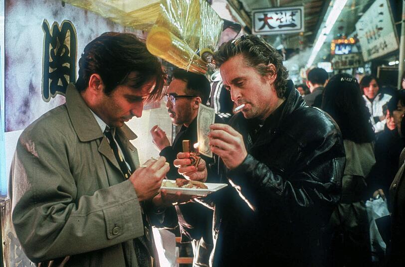 Die New Yorker Polizisten Charlie Vincent (Andy Garcia, links) und Nick Conklin (Michael Douglas) kommen in Japan kriminellen Machenschaften auf die Spur. Die New Yorker Polizisten Charlie Vincent (Andy Garcia, links) und Nick Conklin (Michael Douglas) kommen in Japan kriminellen Machenschaften auf die Spur.