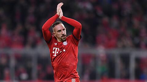 Franck Ribéry möchte wohl, anders als sein Sturmpartner Arjen Robben, noch nicht entscheiden, was zum Saisonende passiert.