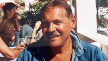 Max Brym 1993 vor dem Milchhäusl. Max Brym 1993 vor dem Milchhäusl.