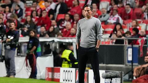 Benficas Trainer Roger Schmidt spielt mit seiner Mannschaft bislang eine überragende Saison.