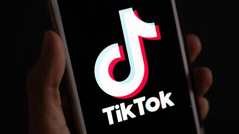 Das Tiktok-Mutterunternehmen soll eine Millionenstrafe zahlen. (Archivbild)
