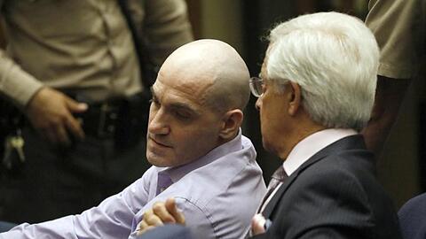 Der Angeklagte Michael Gargiulo (l) ist von der Jury in Los Angeles schuldig gesprochen worden.