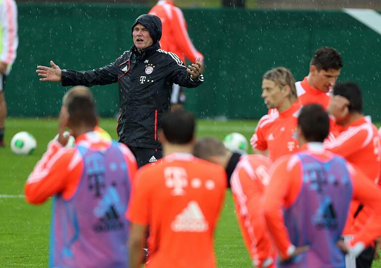 Bayern gegen Stuttgart. Die letzten Vorbereitungen vor dem Pokalendspiel in Berlin laufen. Hier sind die Bilder von der Trainingseinheit am Freitag.
