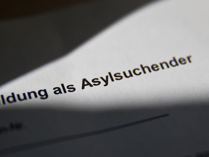 In den vergangenen vier Jahren beantragten in Deutschland etwa 180 Menschen aus Saudi-Arabien Asyl in Deutschland.