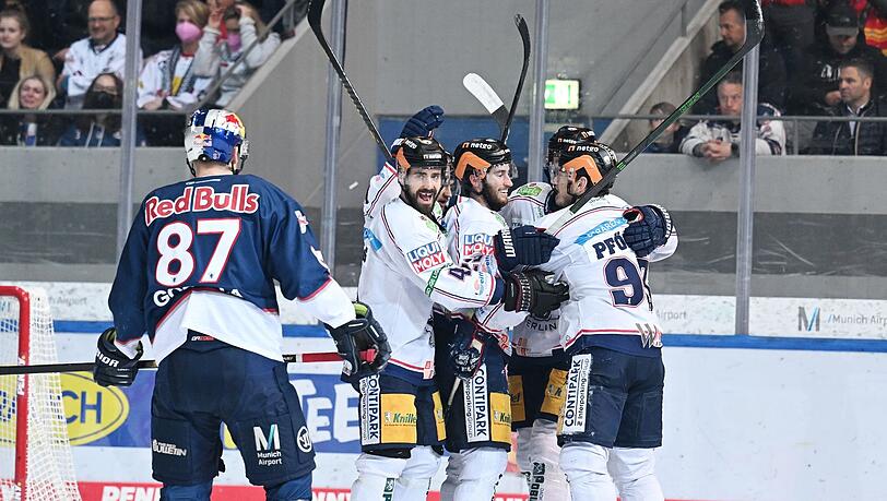 Die Eisbären Berlin besiegten den EHC Red Bull München mit 3:2.