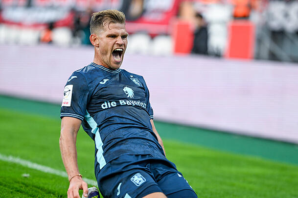 Traf zum 1:1 für den TSV 1860: Florian Niederlechner. Traf zum 1:1 für den TSV 1860: Florian Niederlechner.