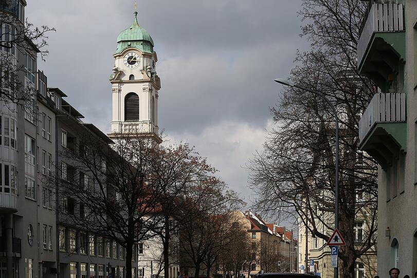 Der alte Turm der St.Wolfgangs-Kirche.