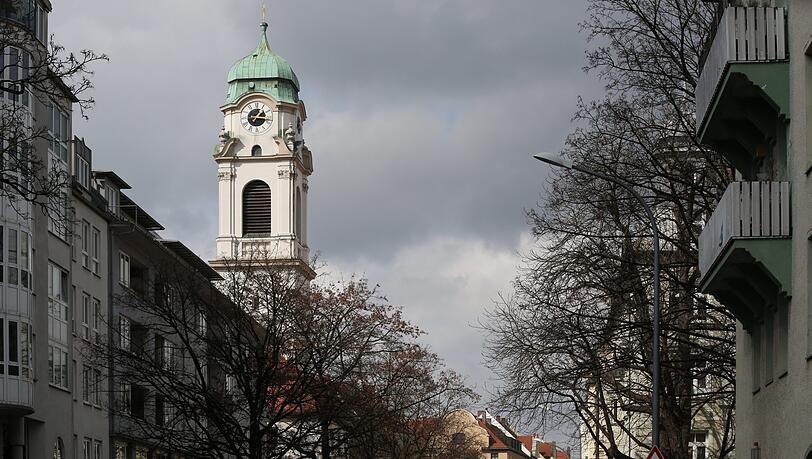 Der alte Turm der St.Wolfgangs-Kirche.