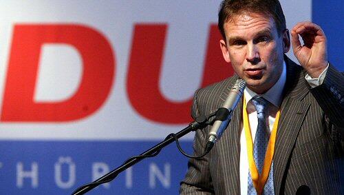 Althaus warnt die Union vor einem Richtungsstreit Althaus warnt die Union vor einem Richtungsstreit