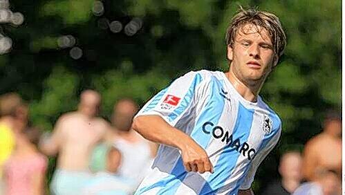 Daniel Halfer fühlt sich wohl bei den Löwen. Daniel Halfer fühlt sich wohl bei den Löwen.