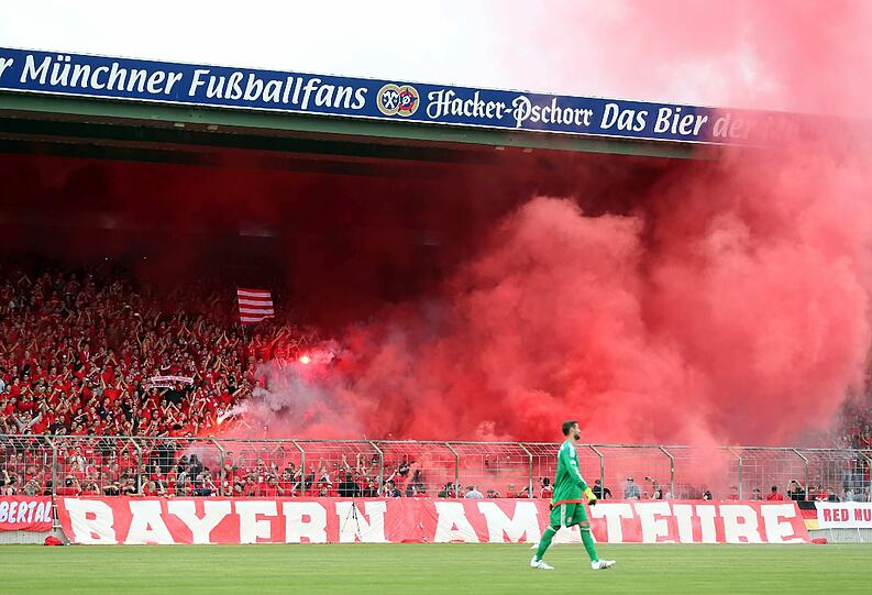 Die Bilder vom Amateur-Derby im Grünwalder-Straße.