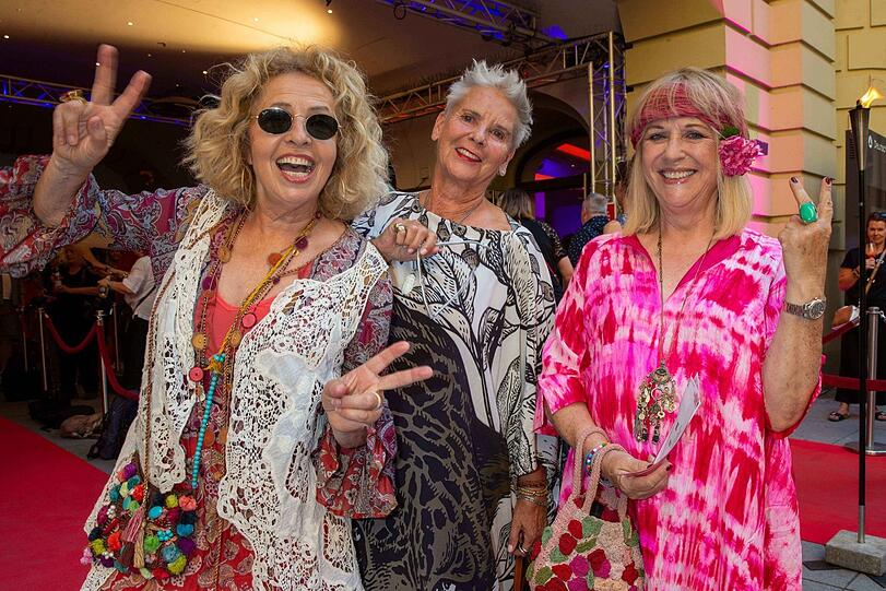 Hairliches Trio (v. l.): Michaela May, Regisseurin Heidi Kranz und Patricia Riekel.