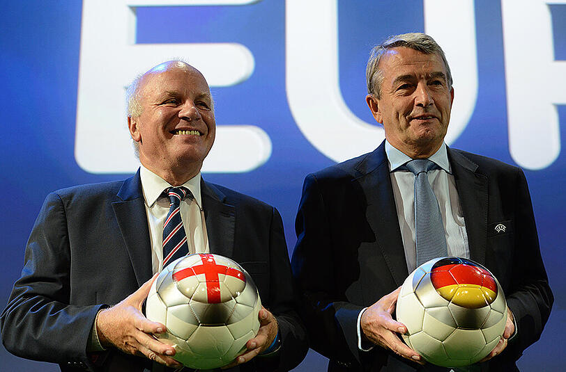Englands Fußball-Boss Greg Dyke (links) und DFB-Präsident Wolfgang Niersbach