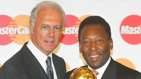 Mit Pelé habe der Fußball laut Franz Beckenbauer "den Größten seiner Geschichte verloren".