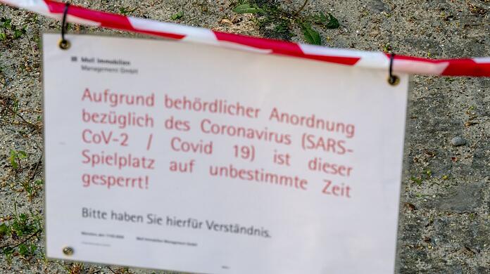 Auch Spielplätze waren wegen der hohen Ansteckungsgefahr gesperrt. (Archivbild)