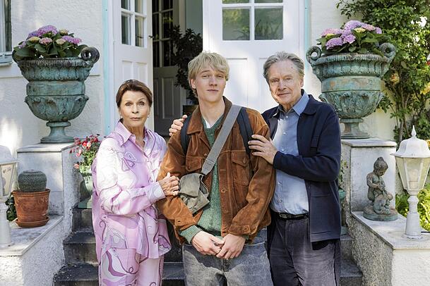 Senta Berger als Inge Brinkmann, Bruno Alexander als Joachim und Michael Wittenborn als Hermann Krings.