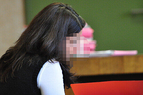 Filiz Ö. vor Gericht: Sie fuhr ihren Ex-Verlobten mit dem Auto an