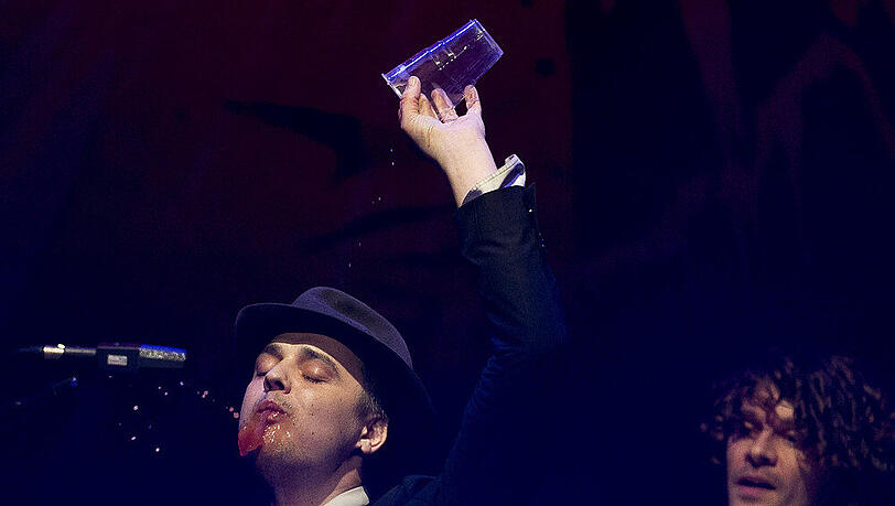 Oft weiß man nicht, was er vorhat: Pete Doherty bei einem Auftritt in London Oft weiß man nicht, was er vorhat: Pete Doherty bei einem Auftritt in London