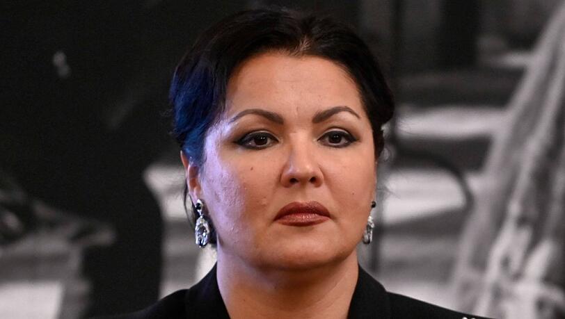 Die Bayerische Staatsoper annulliert das Engagement von Anna Netrebko.
