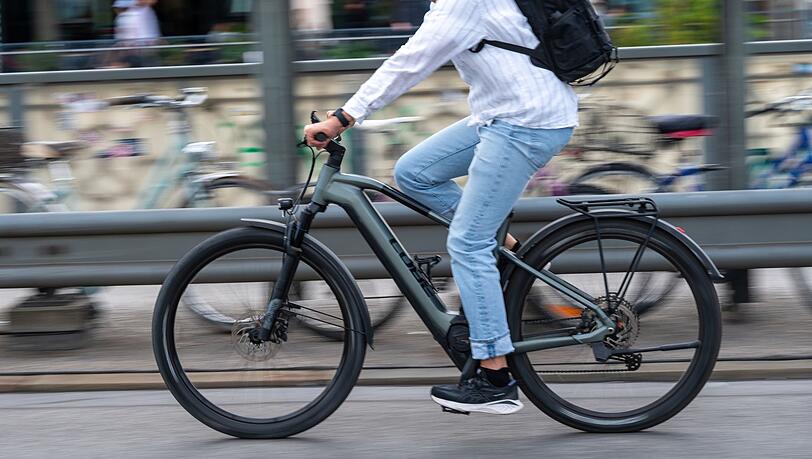 E-Bikes kommen immer h&auml;ufiger zum Einsatz. (Archivbild)