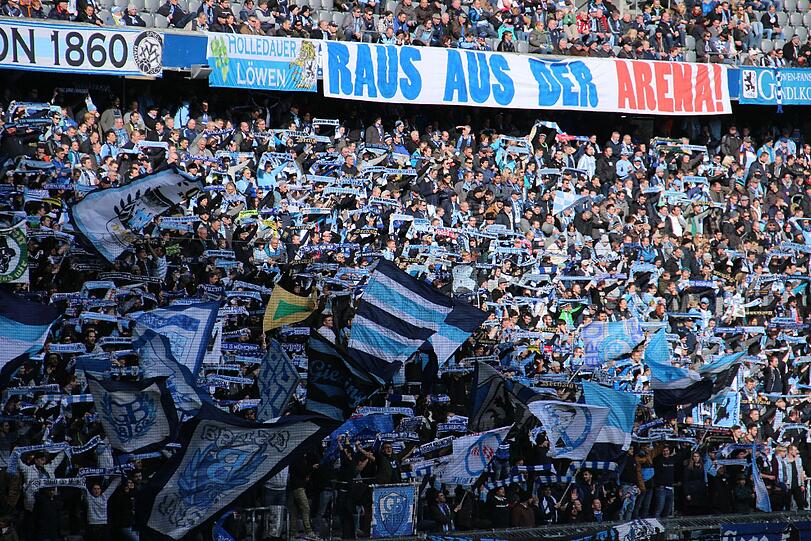 Bei einem Heimspiel gegen den KSC kam es zur Schlägrei. Der junge Fan wurde jetzt freigesprochen. (Archivbild)